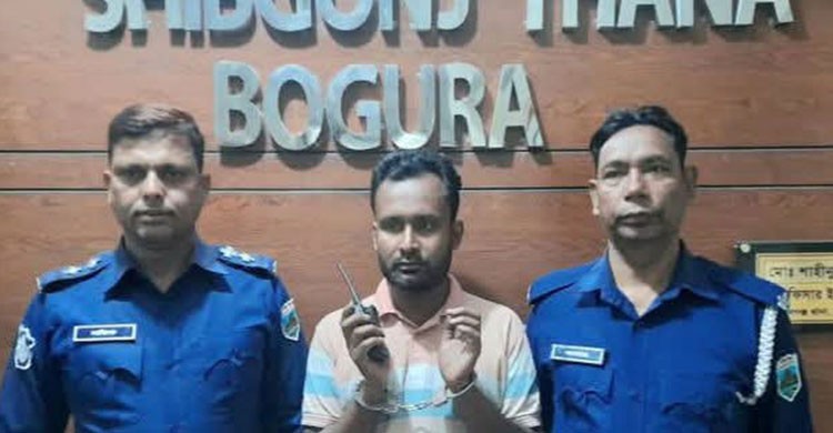 শিবগঞ্জে ভুয়া ডিবি পুলিশসহ প্রতারক প্রেমিক যুগল গ্রেফতার
