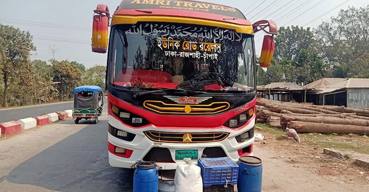 রাজশাহীগামী চলন্ত বাসে ডাকাতি, ধর্ষণ, যা বললেন যাত্রীরা