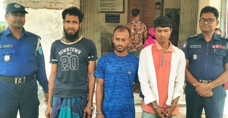 ছিনতাইয়ে বাঁধা দেওয়ায় শ্রীপুরে গার্মেন্টস কর্মীকে হত্যা তিনজন গ্রেপ্তার