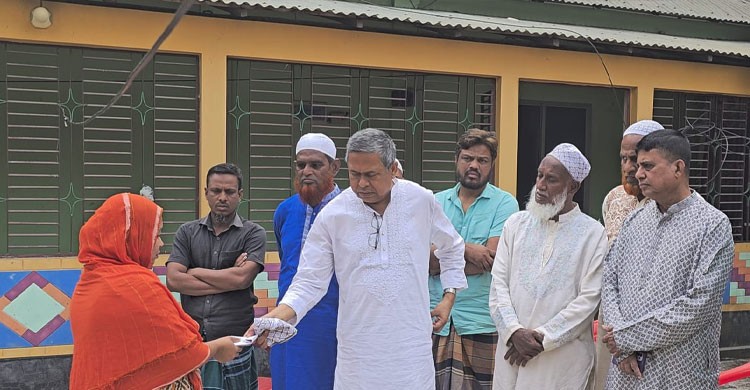 শ্রীপুরে যৌন নিপীড়নের শিকার শিশুর পাশে অধ্যাপক ডা. রফিকুল ইসলাম বাচ্চু