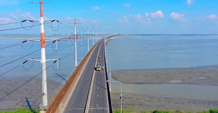 যমুনা সেতুতে ঘণ্টায় ৯৩৮ যানবাহন পারাপার