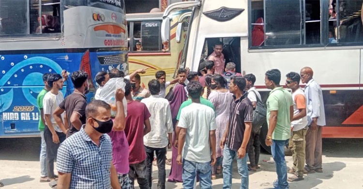 ২ দিনে ঢাকা ছেড়েছেন ৪১ লাখ মানুষ