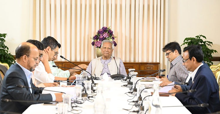 চট্টগ্রাম বন্দরের অক্ষমতা বৃদ্ধি করে বিশ্বমানের সেবা নিশ্চিত করতে হবে: প্রধান উপদেষ্টা