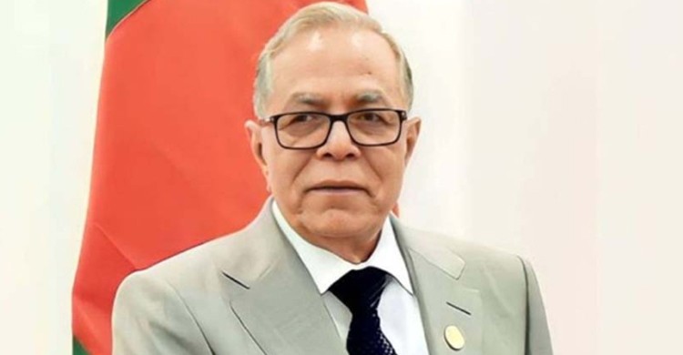 মধ্যরাতে দেশ ছাড়লেন সাবেক রাষ্ট্রপতি আবদুল হামিদ