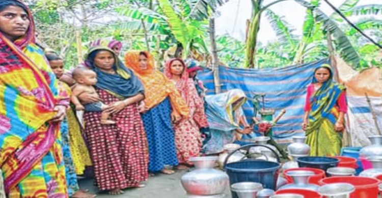 সাতক্ষীরায় খাওয়ার পানি সংকটে ২২ লাখ মানুষ
