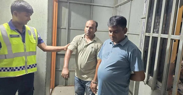পায়রা সেতু টোলপ্লাজায় ২ ডাকাত  আটক