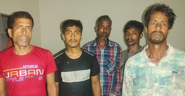 জীবননগরে সীমান্ত দিয়ে অনুপ্রবেশ, আটক ৫