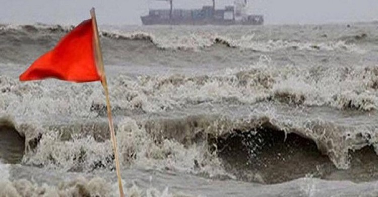 দেশের ৬ অঞ্চলের নদীবন্দরে ২ নম্বর নৌ হুঁশিয়ারি সংকেত