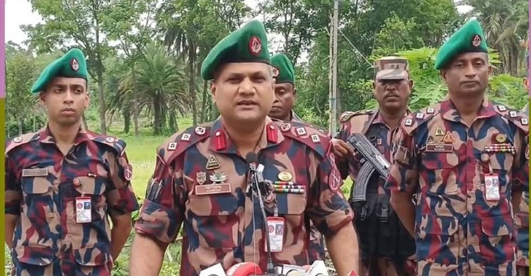 সাতক্ষীরা সীমান্তে চামড়া পাচার রোধে কঠোর অবস্থানে বিজিবি
