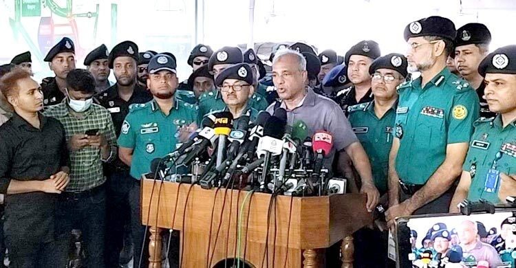 ঈদে নিরাপত্তা নিয়ে শতভাগ কনফিডেন্ট: স্বরাষ্ট্র উপদেষ্টা