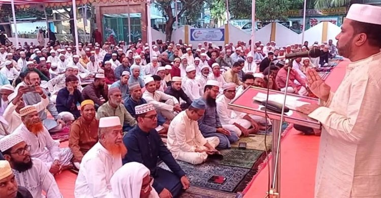সাতক্ষীরা কেন্দ্রীয় ঈদগাহে পবিত্র ঈদুল আজহার নামাজ অনুষ্ঠিত
