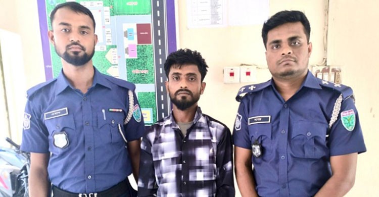 কুলাউড়ায় অটোরিকশাচালক খুন, আত্মসমর্পণ করলো ঘাতক হান্নান