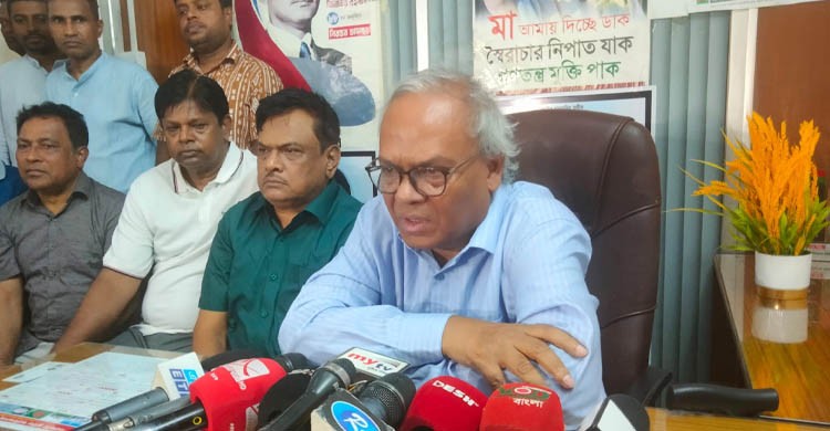 তারেক-ইউনূস বৈঠক গণতন্ত্র প্রতিষ্ঠা ও নির্বাচন সংস্কারে গুরুত্বপূর্ণ ভূমিকা রাখবে: রিজভী
