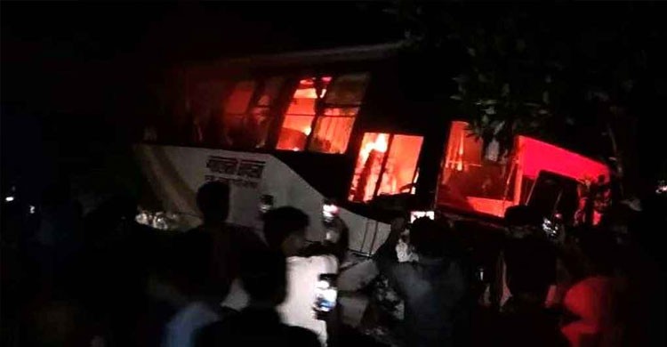 ময়মনসিংহে বাস-মাহিন্দ্রা সংঘর্ষে নিহত ৬