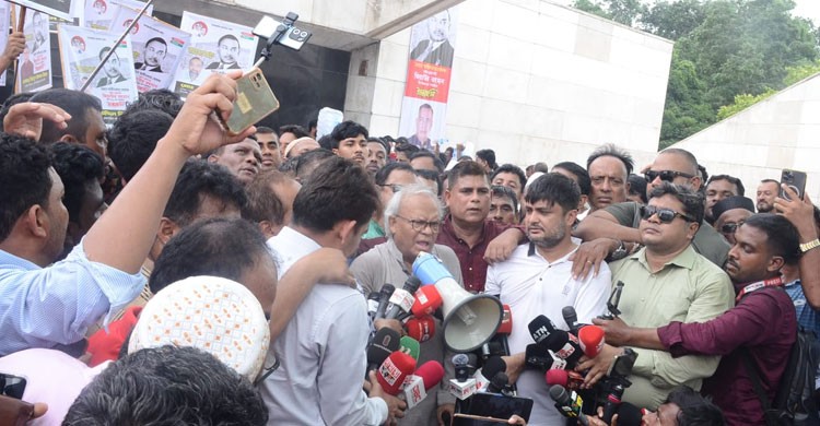 অপরাধী যত বড়ই হোক, ‘মব জাস্টিস’ জনতার বিচার সমর্থনযোগ্য নয়: রিজভী
