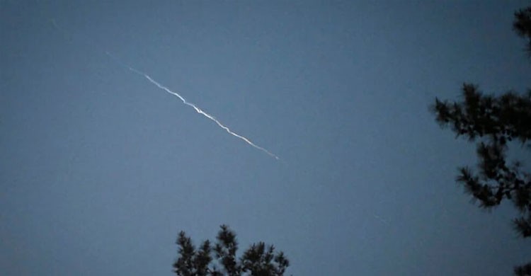 ইসরায়েলে একের পর এক রকেট হামলা