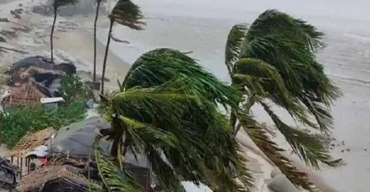 ৭ অঞ্চলে দমকা হাওয়াসহ বজ্রবৃষ্টির শঙ্কা, নদীবন্দরে সতর্ক সংকেত