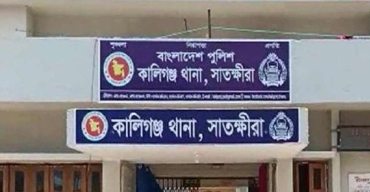 সাতক্ষীরা কালিগঞ্জে অস্ত্রের মুখে জিম্মি করে দুর্ধর্ষ ডাকাতি, আহত ৩