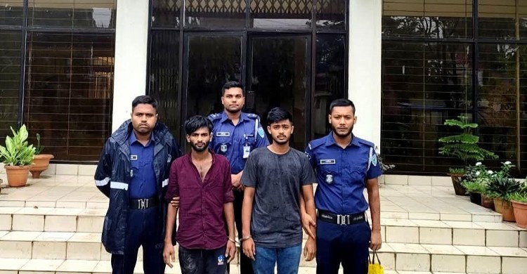 হাত-পা বেঁধে চালককে হত্যা, অটোরিকশা ছিনতাই, আটক ২