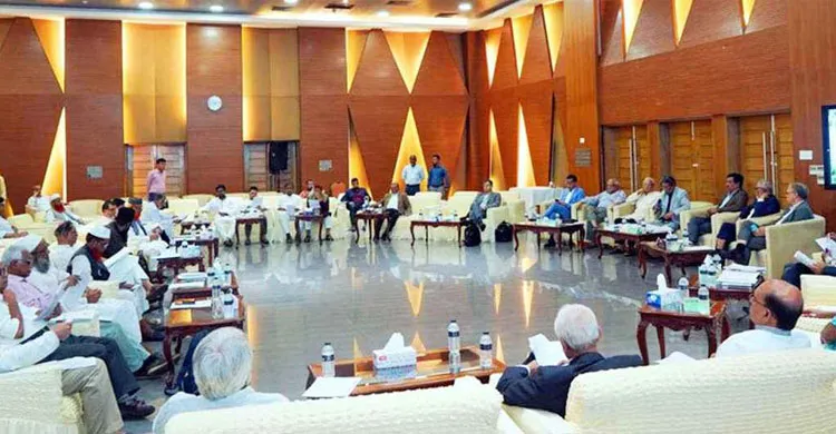 জরুরি অবস্থা ঘোষণায় লাগবে মন্ত্রিসভার অনুমোদন, একমতে রাজনৈতিক দলগুলো