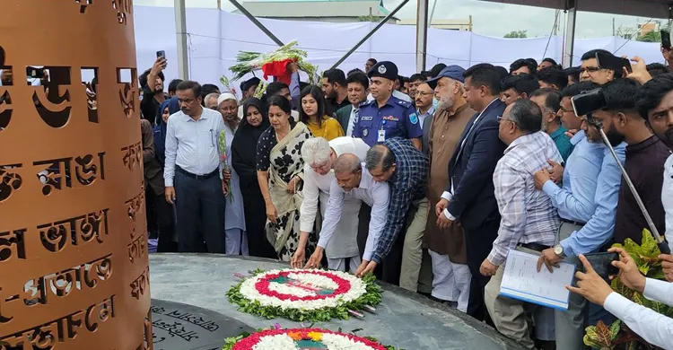 নারায়ণগঞ্জে উদ্বোধন হলো দেশের ‘প্রথম জুলাই স্মৃতিস্তম্ভ’