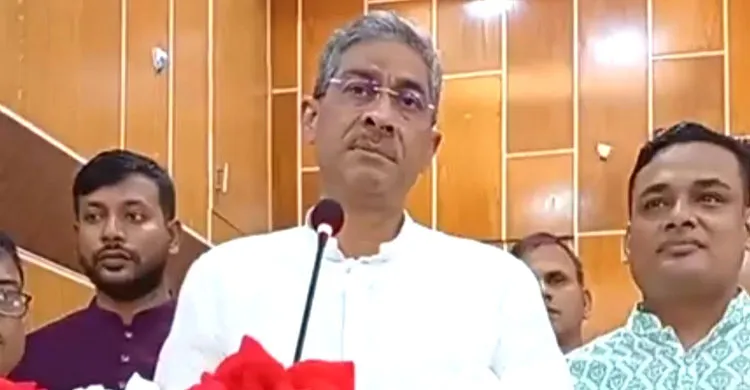 রাজনৈতিক ঐক্য না থাকলে ফ্যাসিস্ট দ্বারা যে কেউ ক্ষতির শিকার হতে পারে: অ্যানি