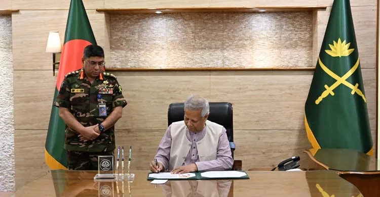 রাজনৈতিক মতাদর্শের ঊর্ধ্বে যোগ্য নেতৃত্ব দেয়া কর্মকর্তাদের পদোন্নতির নির্দেশনা