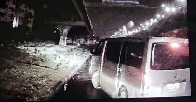 ডিবি পরিচয়ে লন্ডনপ্রবাসীর কাছ থেকে ১৫ লাখ টাকার সোনা-আইফোন লুট