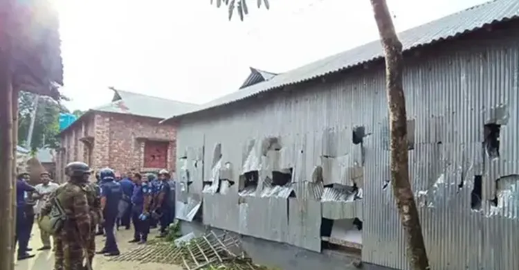 রংপুরে হিন্দু পাড়ায় হামলার ঘটনায় গ্রেফতার ৫