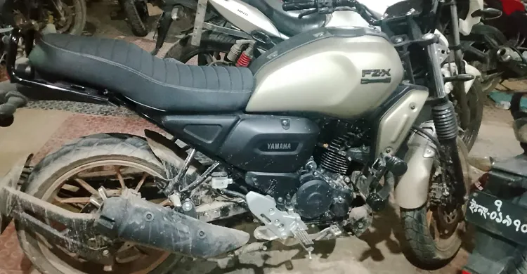 গুলশানে সমন্বয়ক পরিচয়ে চাঁদাবাজির টাকায় ক্রয়কৃত মোটরসাইকেল উদ্ধার