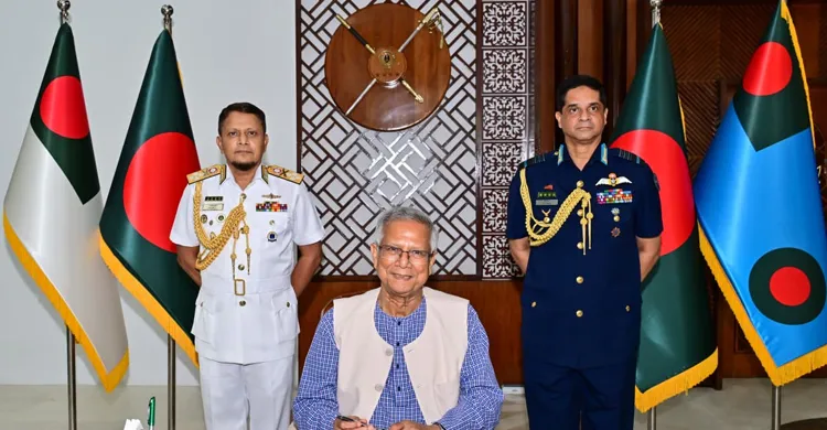 নৌবাহিনী ও বিমান বাহিনীর নির্বাচনী পর্ষদ উদ্বোধন প্রধান উপদেষ্টার