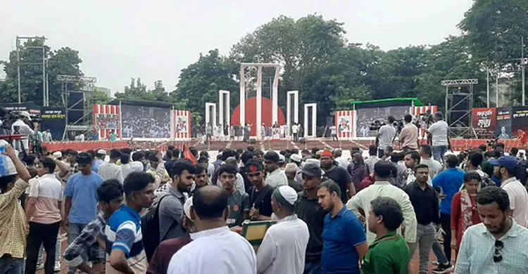 ‘নতুন বাংলাদেশের ইশতেহার’ ঘোষণার মধ্য দিয়ে এনসিপির সমাবেশ শুরু