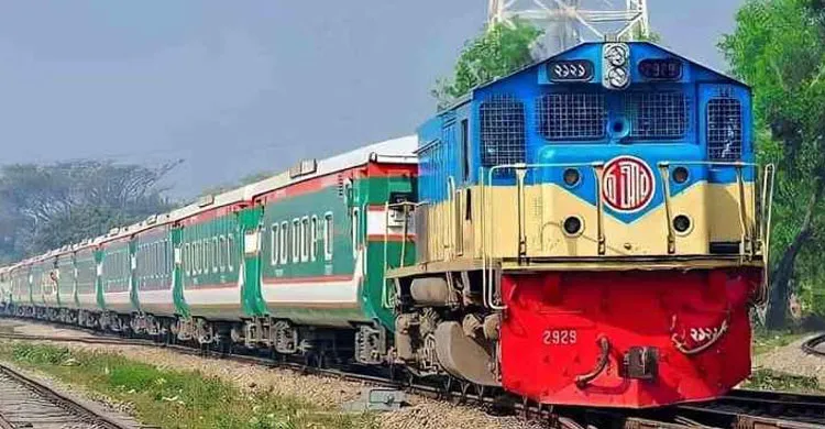 ৫ আগস্টের কর্মসূচিতে ছাত্র-জনতাকে ঢাকায় আনতে আট জোড়া ট্রেন ভাড়া করল সরকার