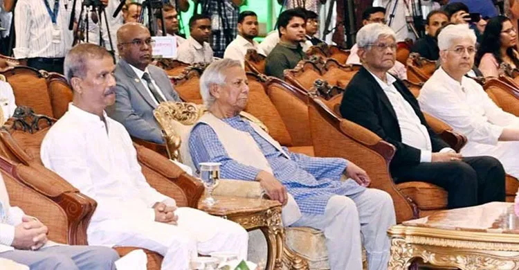 বাণিজ্য ও সংস্কৃতি উপদেষ্টাকে উপদেষ্টা পরিষদের অভিনন্দন