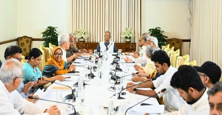 আট উপদেষ্টার বিরুদ্ধে ‘দুর্নীতির’ অভিযোগ নিয়ে তোলপাড়, এখন কী হবে