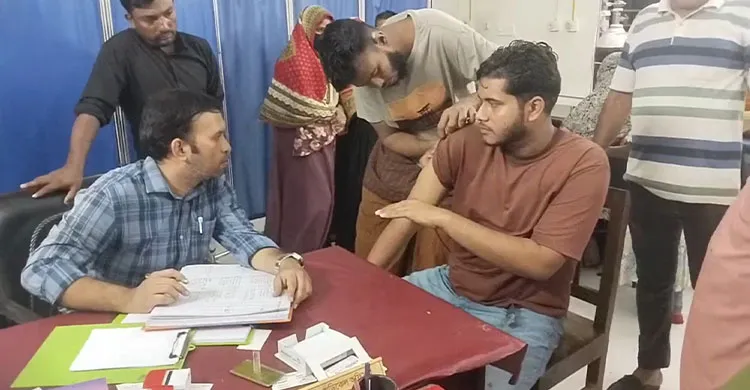 শিবচরে বিএনপির নেতাকর্মীদের উপর আ. লীগের হামলা, আহত অন্তত ২০