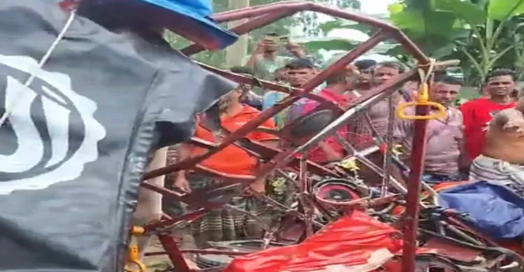 গোবিন্দগঞ্জে ট্রাক-ইজিবাইক সংঘর্ষে নিহত ৩, আহত ৪