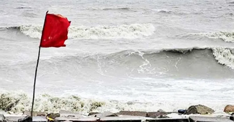 বঙ্গোপসাগরে লঘুচাপ, ৩ নম্বর সতর্ক সংকেত