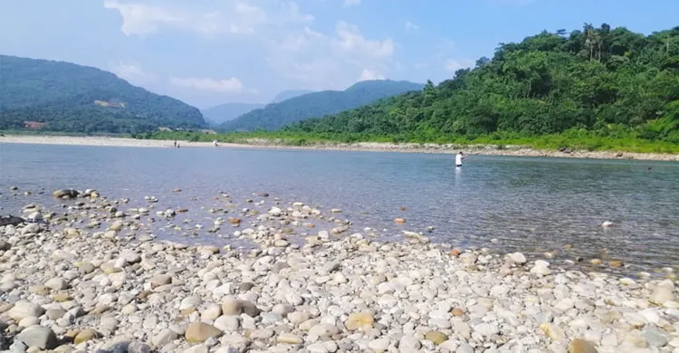 সাদা পাথর রক্ষায় প্রশাসনের ৫ দফা সিদ্ধান্ত