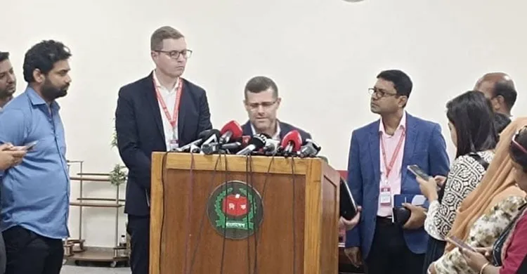 নির্বাচনী পরিস্থিতি জানতে ইসিতে  আইআরআই প্রতিনিধি দল