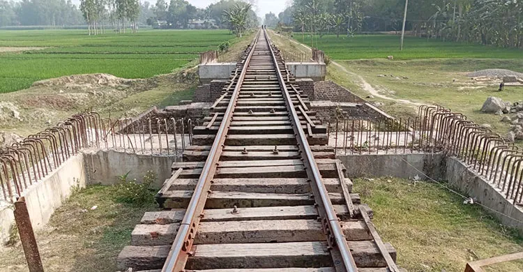 চার বছরেও শেষ হয়নি ৯ মাসের কাজ
