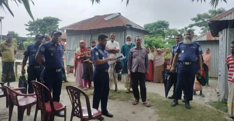 নারী নির্যাতন মামলার ঘটনাস্থল পরিদর্শনে লালমনিরহাট পুলিশ সুপার