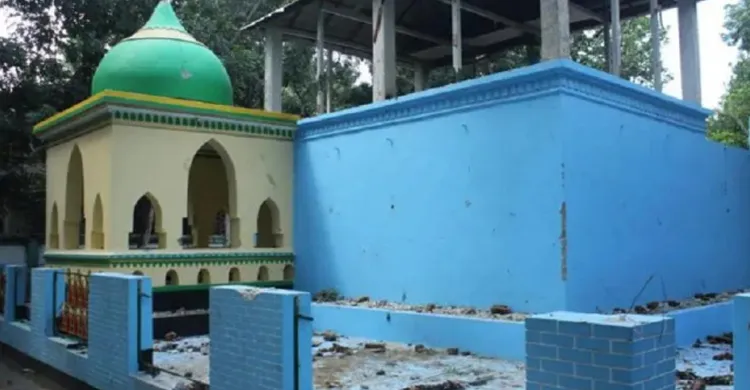 নুরাল পাগলের লাশ পোড়ানোর ঘটনায় লতিফ হুজুর সহ গ্রেপ্তার ১৮