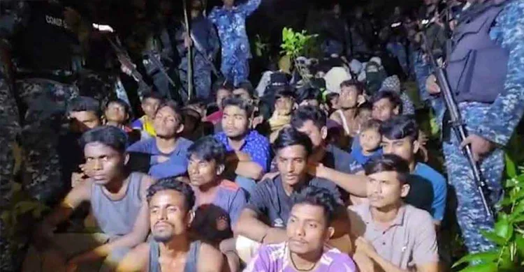 টেকনাফে গহীন পাহাড়ে অভিযান: নারী-শিশুসহ ৬৬ জন উদ্ধার