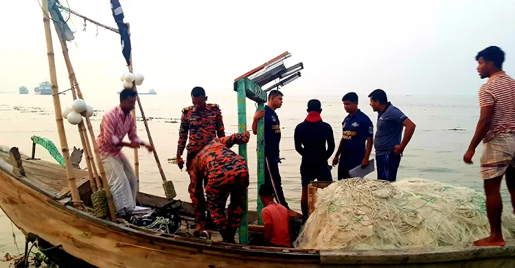 ভোলায় ছেলেকে বাঁচাতে নদীতে ঝাপ দিলেন মা, ১২ ঘন্টায়ও মেলেনি খোঁজ