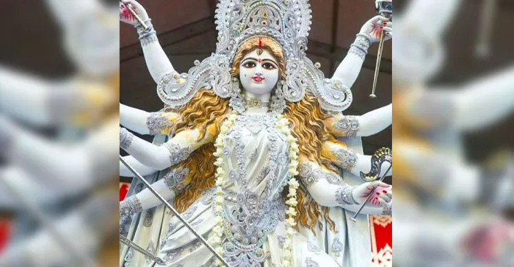 আজ সনাতন ধর্মাবলম্বীদের দূর্গোৎসবের শুভ মহালয়া