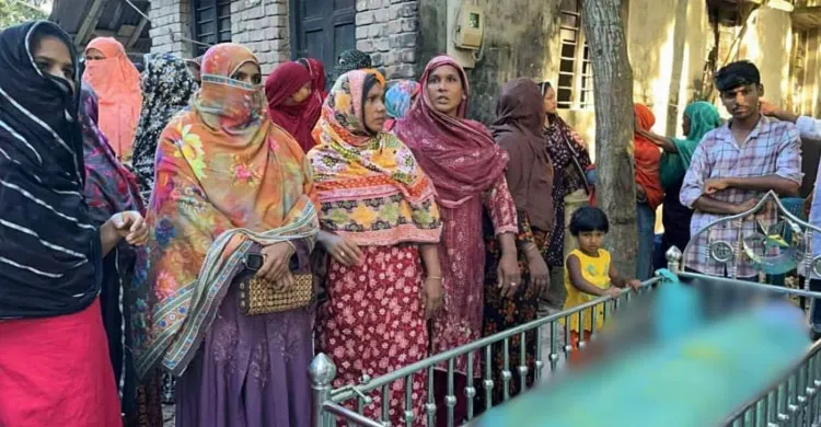 সম্পত্তি নিয়ে দ্বন্দ্ব, বাবার লাশ দাফনে সন্তানদের বাধা