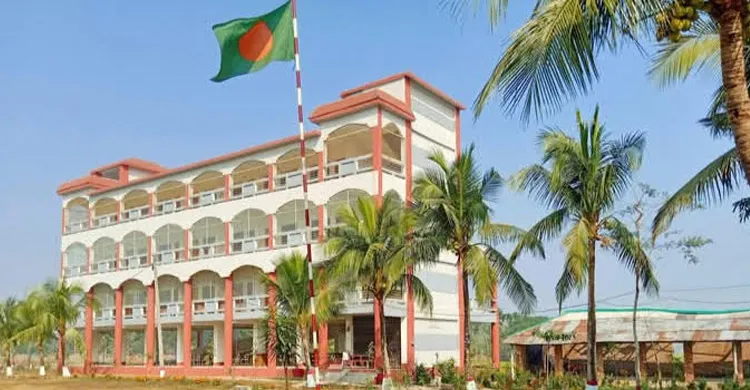 শ্যামনগরে মুন্সিগঞ্জ ডিগ্রি কলেজে অবৈধ নিয়োগ বাণিজ্য, নিয়োগ স্থগিতের দাবি