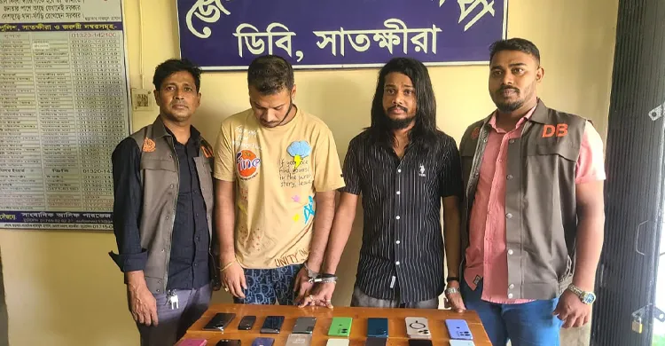 সাতক্ষীরায় পুলিশের অভিযানে অনলাইন জুয়ার দুই এজেন্ট আটক