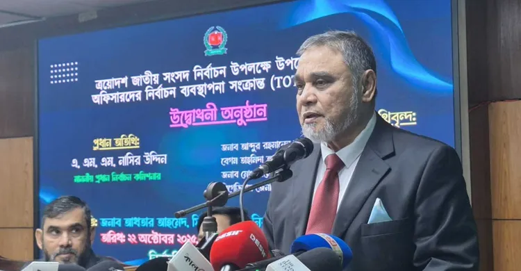 আইনের বাইরে কোনো চাপ মানা যাবে না: সিইসি